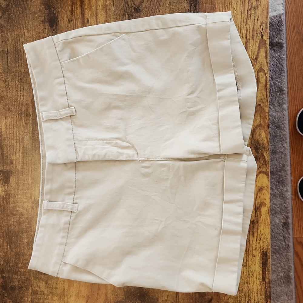 Women's shorts size 6